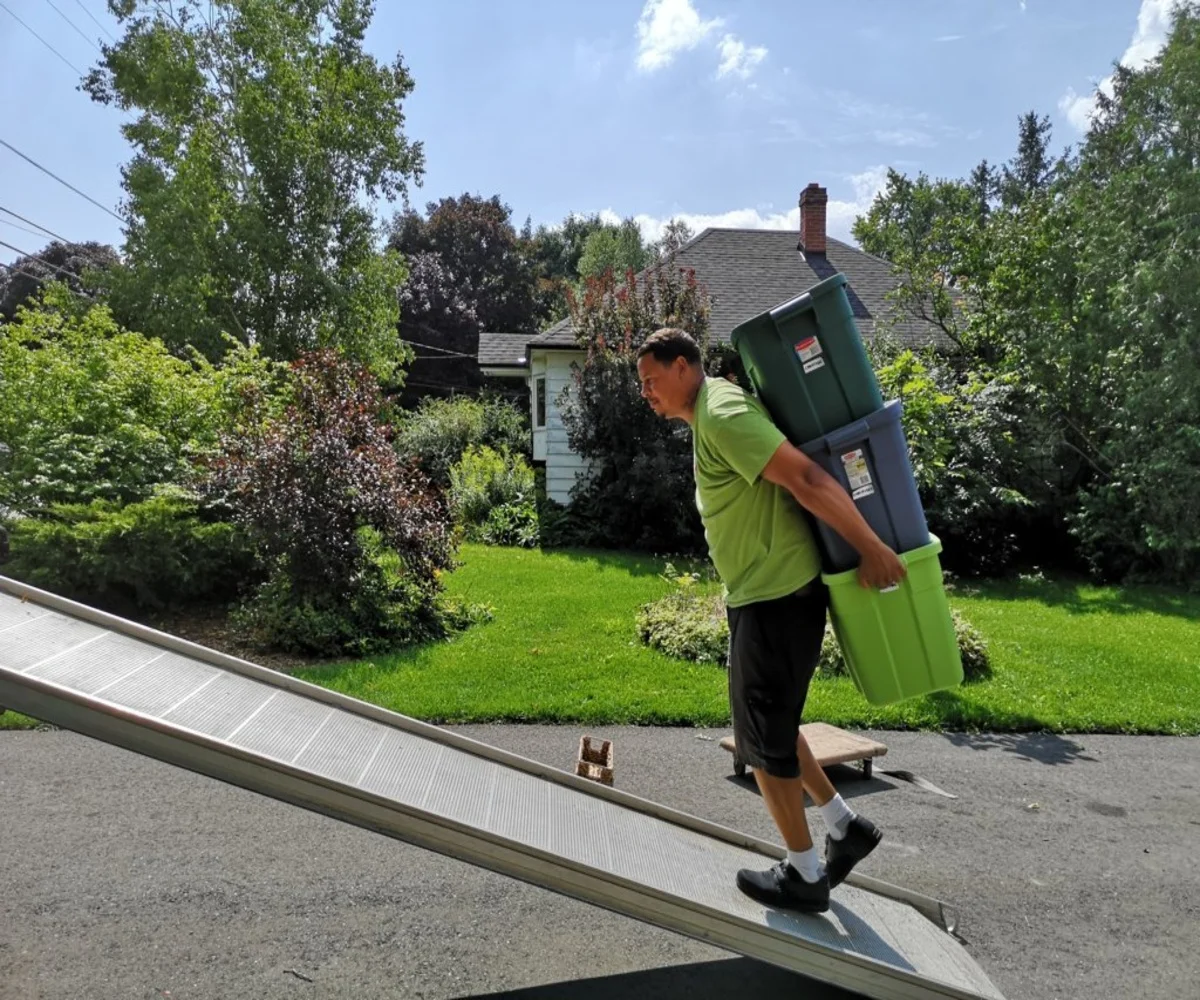 Downsizing Service in Brampton